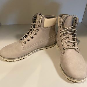 Gray Timberlands